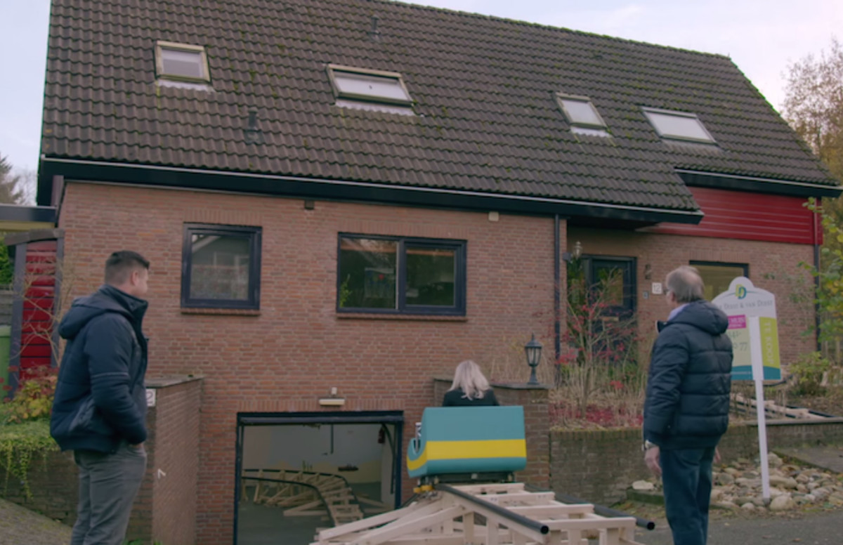 A Real Estate Agent in the Netherlands Gave Potential Homebuyers a Tour