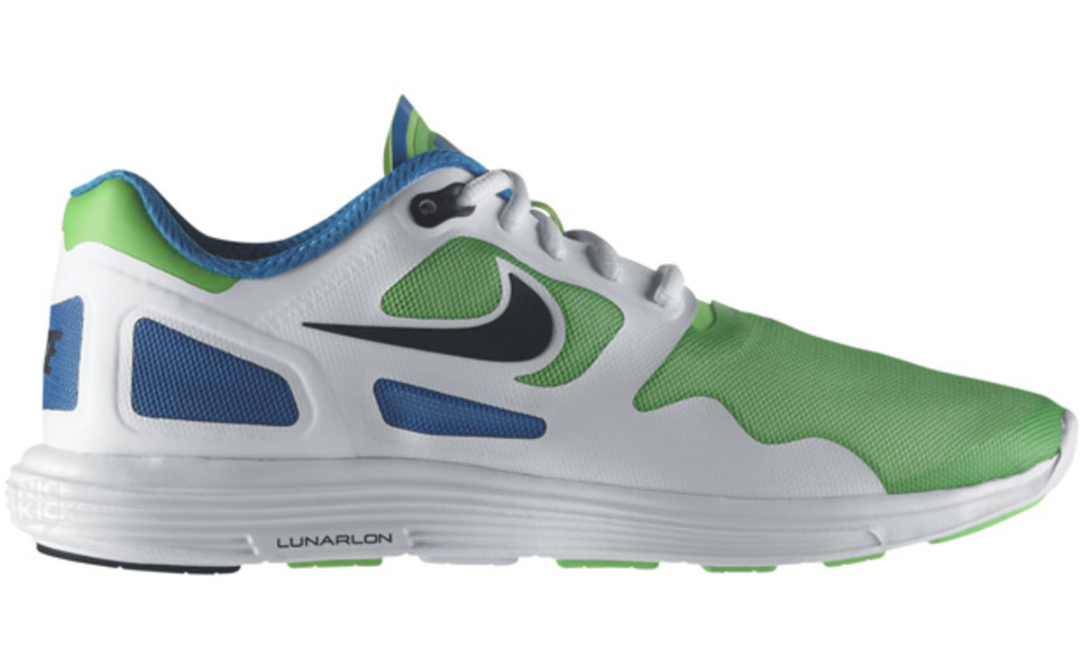 nike lunar flow
