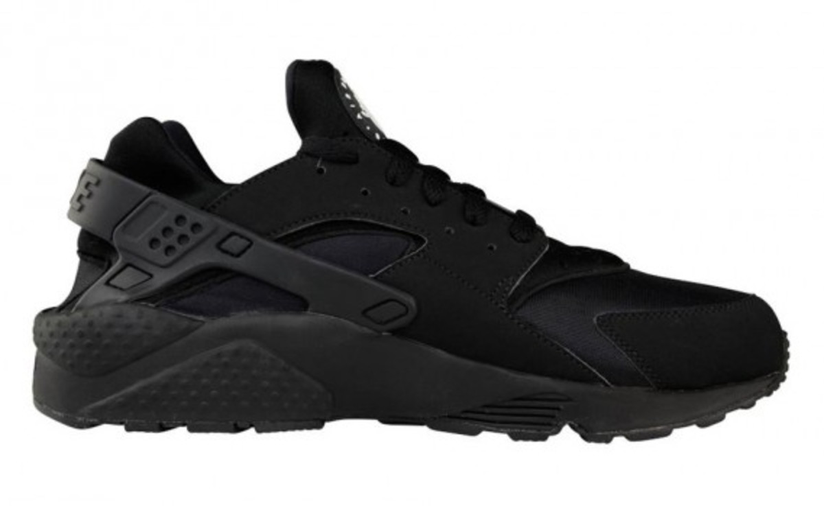 size 1 black huaraches