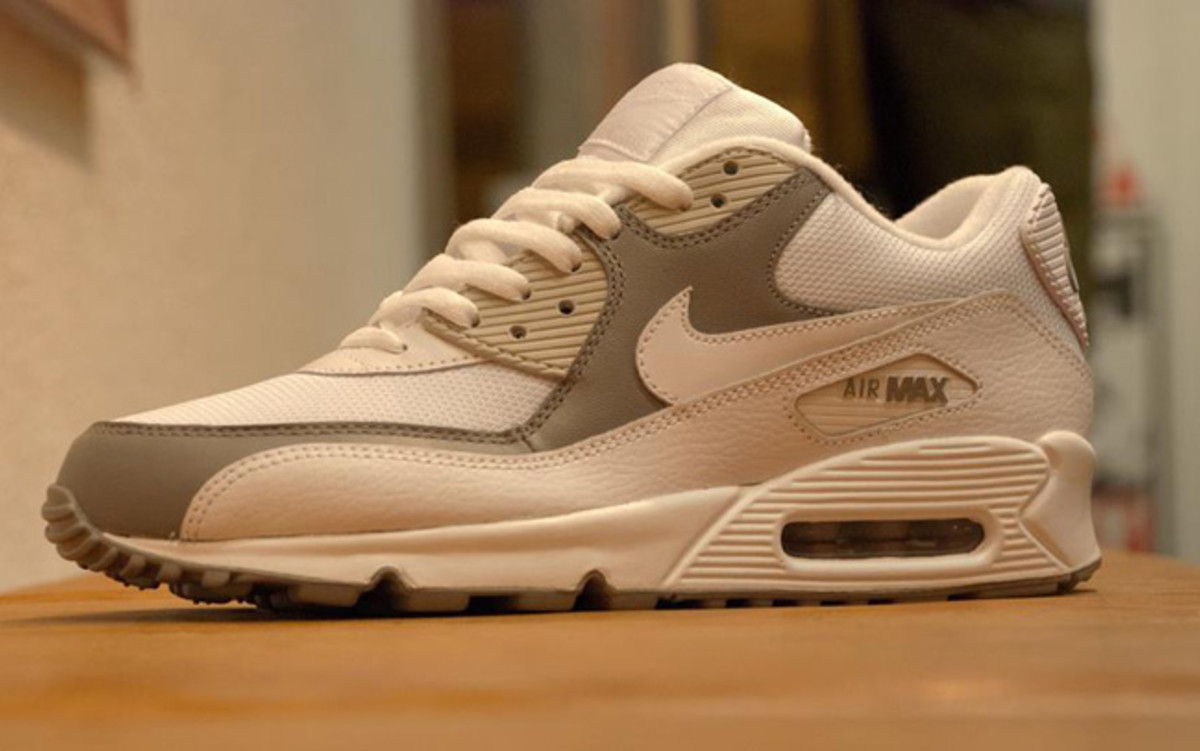 nike air max 90 grey and white