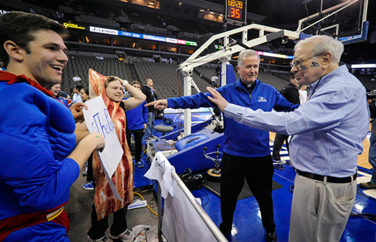 The One Guy Who Has a Perfect Bracket Isn’t in Warren Buffett’s Challenge Complex