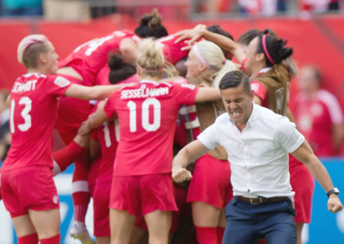 Team Canada faces England in quarterfinals at 2015 FIFA Women’s World