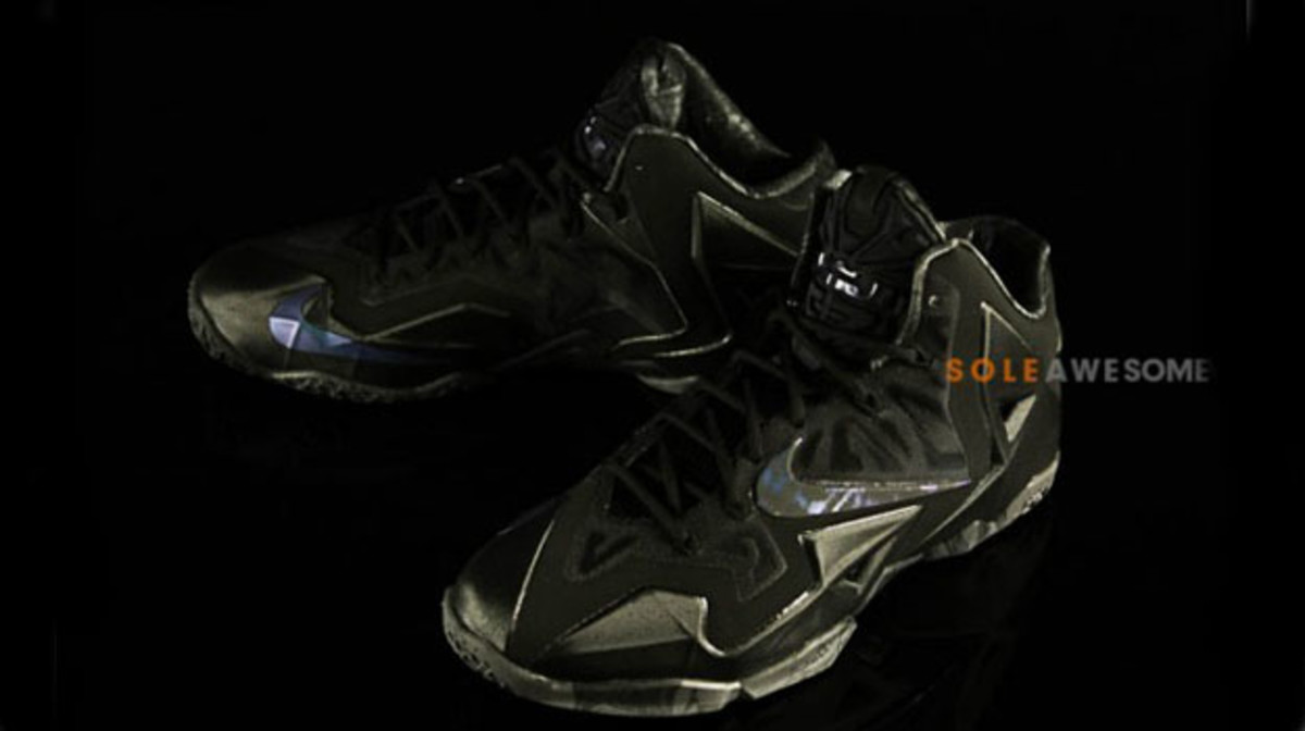 lebron 11 blackout