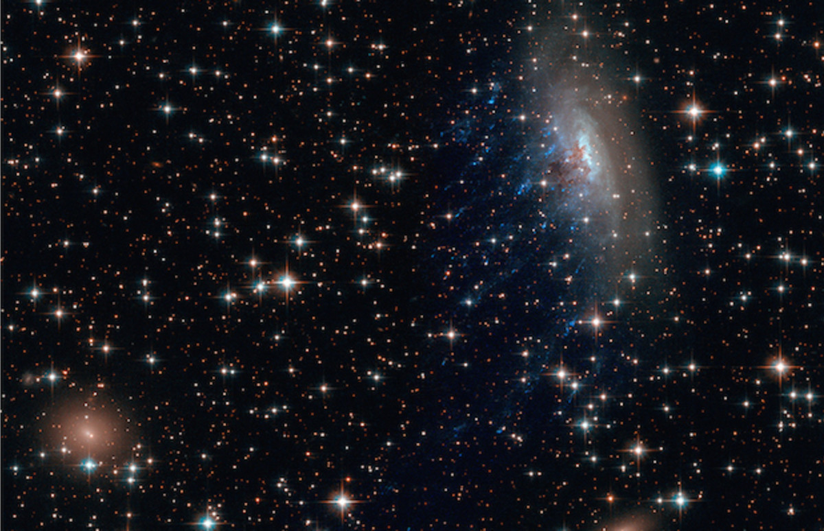 Watch As the Hubble Telescope Zooms In to a Beautiful Scene of a Galaxy