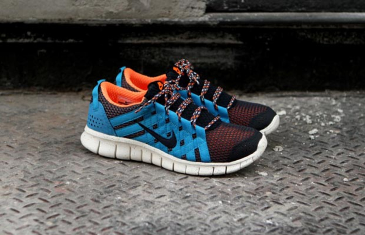 Nike Free Powerlines+ “Thunder Blue” | Complex