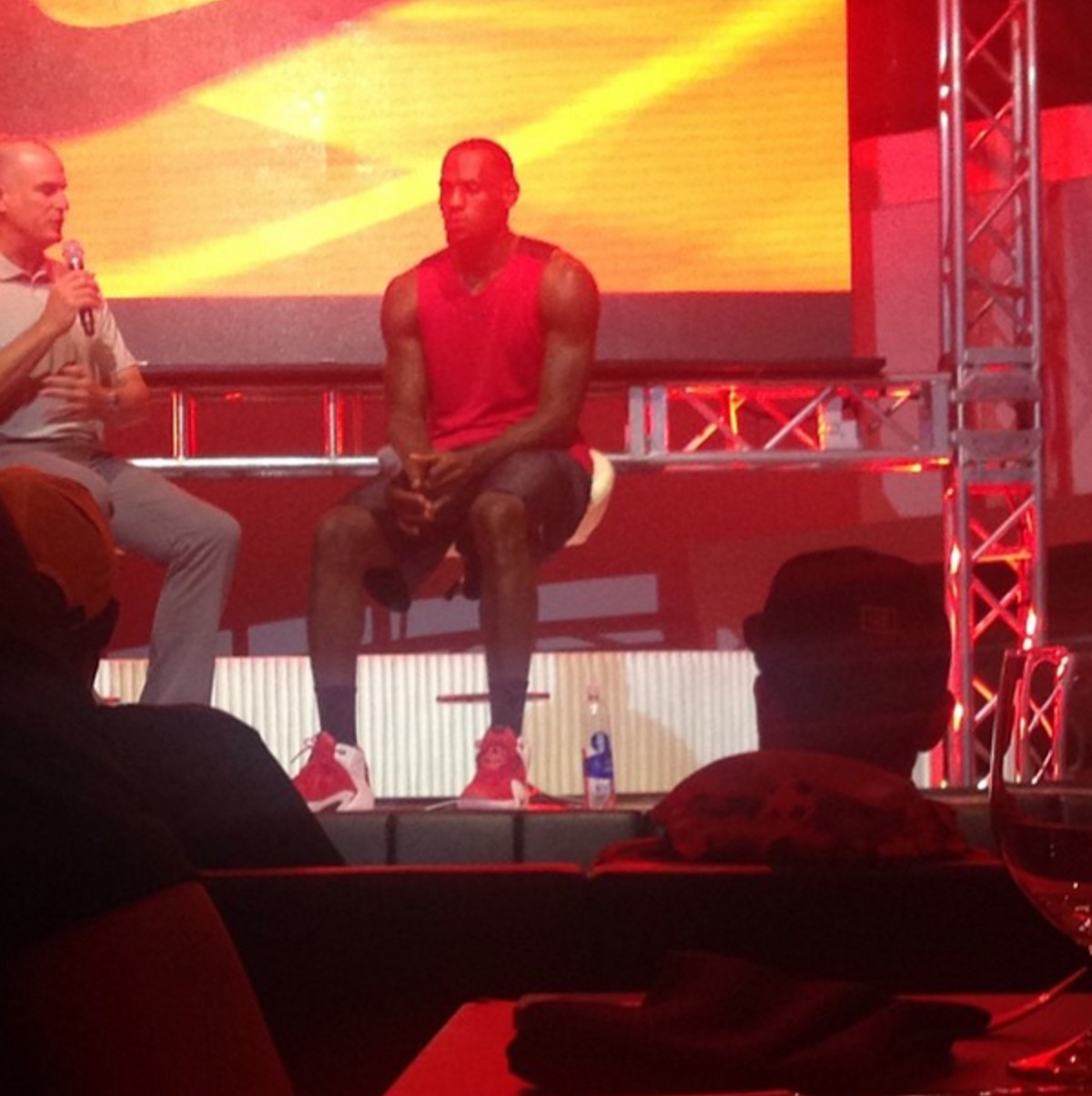 lebron james no tie shoes
