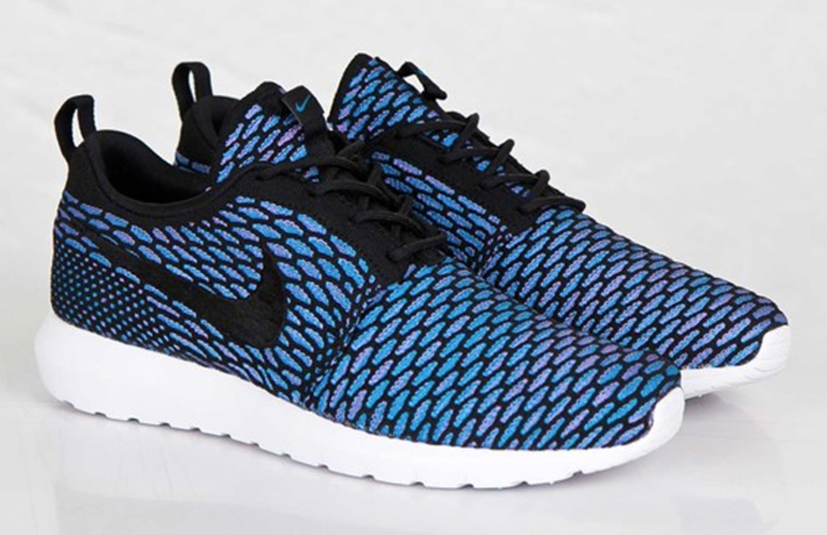 Kicks of the Day: Nike Flyknit Roshe Run “Turquoise” | Complex
