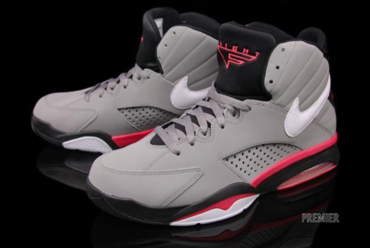 nike air maestro black white