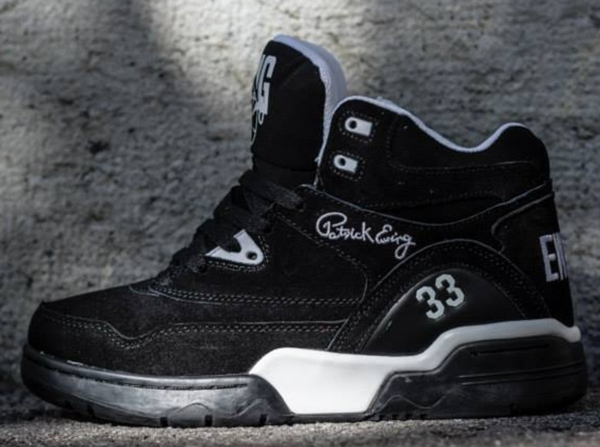 Ewing Athletics Guard “Black/White” Complex