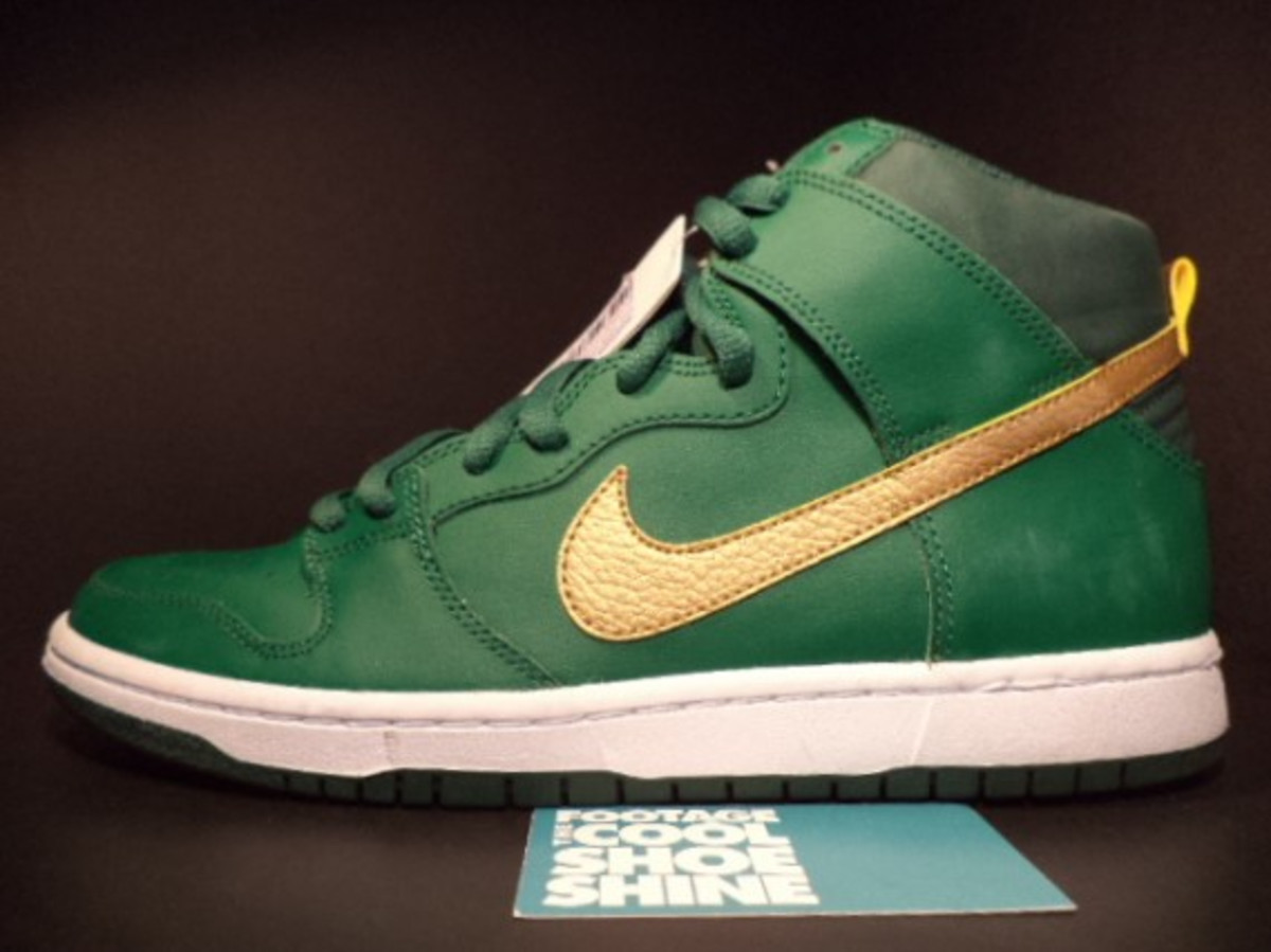 nike st patrick's day dunks