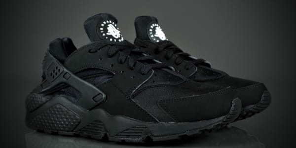 white purple basketball shoes