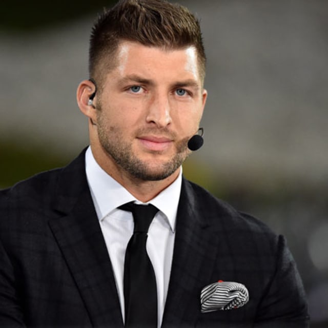 Tim Tebow Allegedly Dumped By Miss Universe Because He Wouldn T Have
