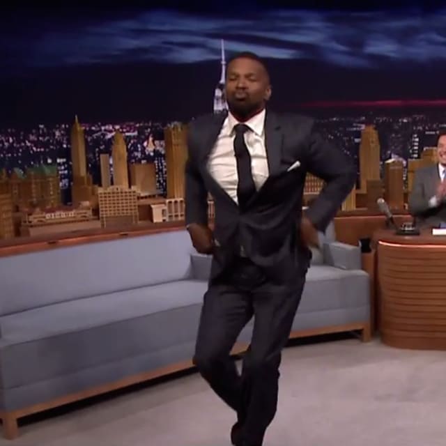 Jamie Foxx Nails Hilarious Impressions of Mick Jagger, John Legend, and