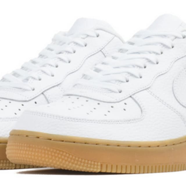 all white af1 gum bottom
