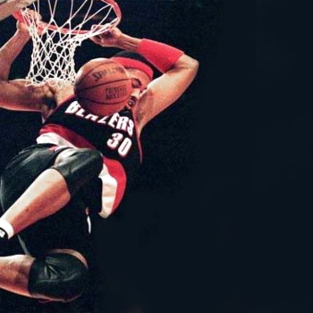 playing basketball in air force 1