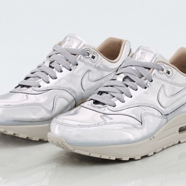 nike air max 1 essential green