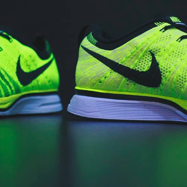 flyknit trainer volt