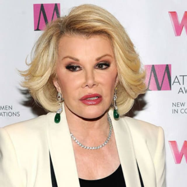 Joan Rivers' Doc Reportedly Took Selfie Before Her Death Complex