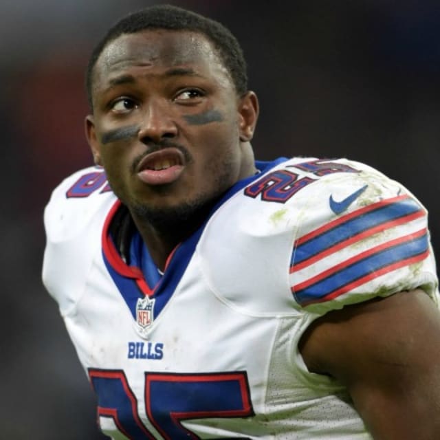 Michael Vick's Brother Marcus Accuses LeSean McCoy of Giving His Ex