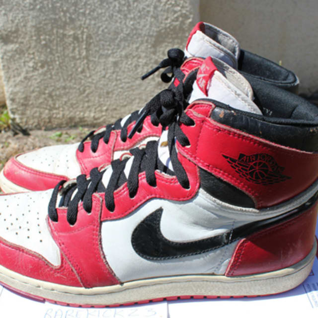 eBay Sneaker Auction of the Day: 1985 Nike Air Jordan 1 | Complex