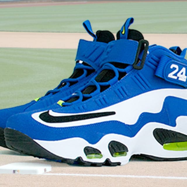 baseball players with signature shoes