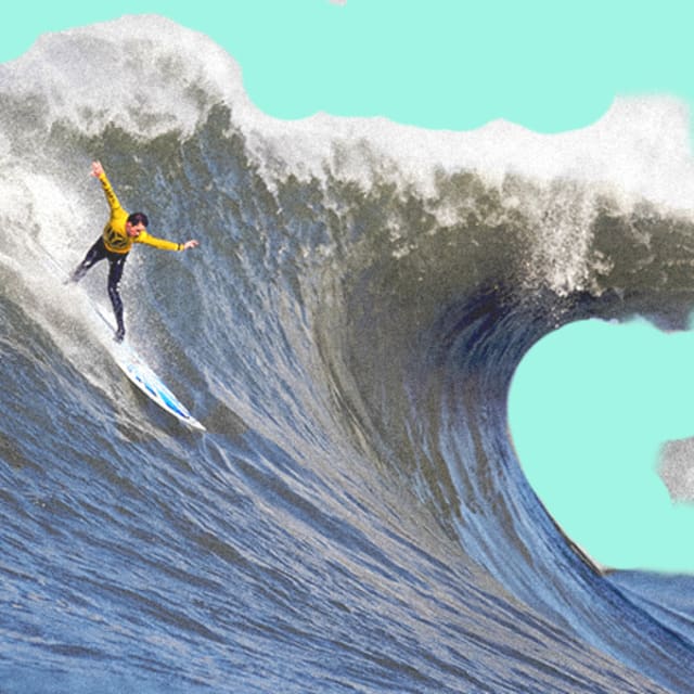 The Famed Waves of the North Shore's Banzai Pipeline | Complex