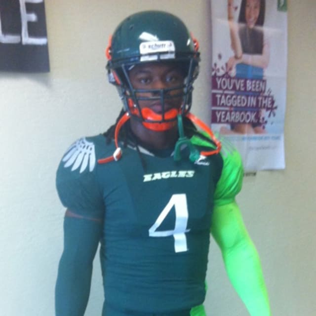 Florida High School Unveils Worst Football Uniforms In History Complex 5075