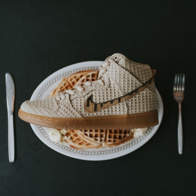 chicken and waffles dunks