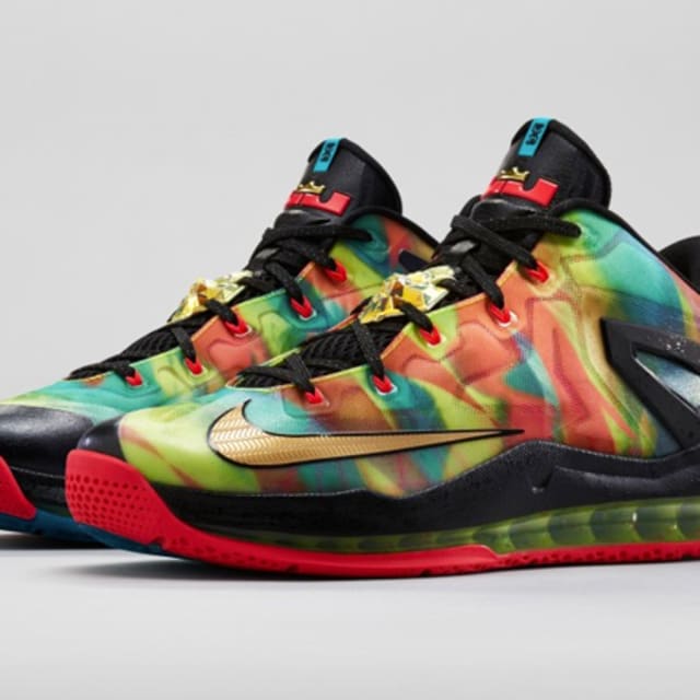 lebron low multicolor