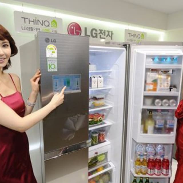 Video LG Smart Fridge Will Suggest Recipes Based On What's Inside