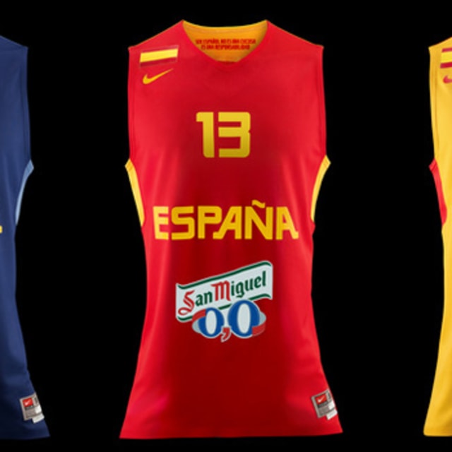 Nike Outfits the Spanish National Basketball Team | Complex