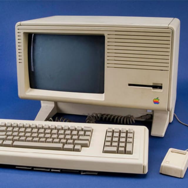 10 Vintage Computers From the Smithsonian Archives Complex