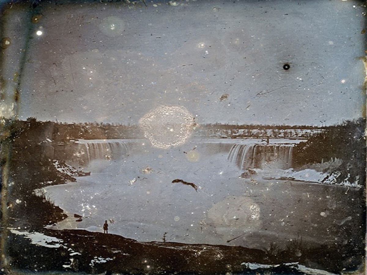 Check_Out_The_First_Ever_Photograph_Of_Canada_nmqrm9.jpg