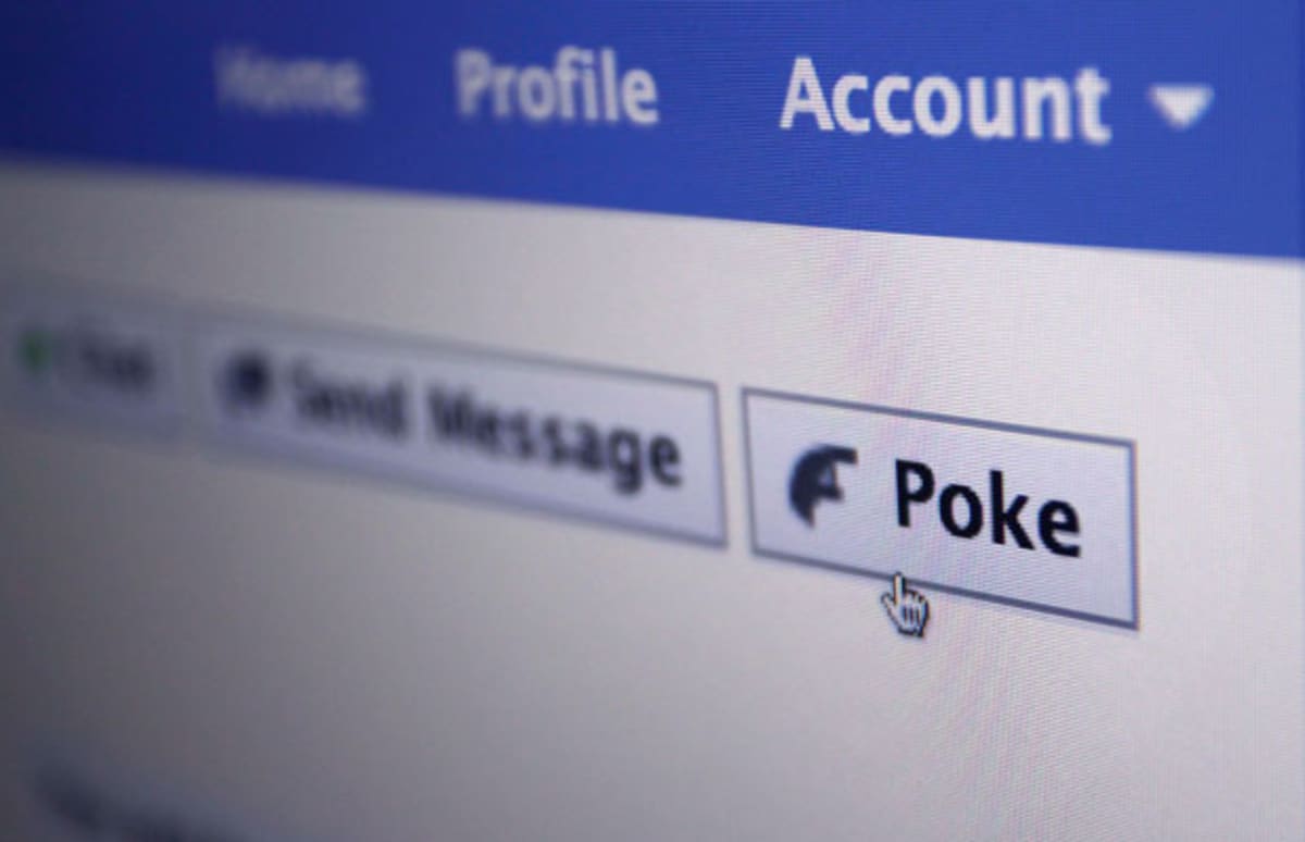 They Poke You 15 Ways To Know Someone Is Lurking On Your Facebook
