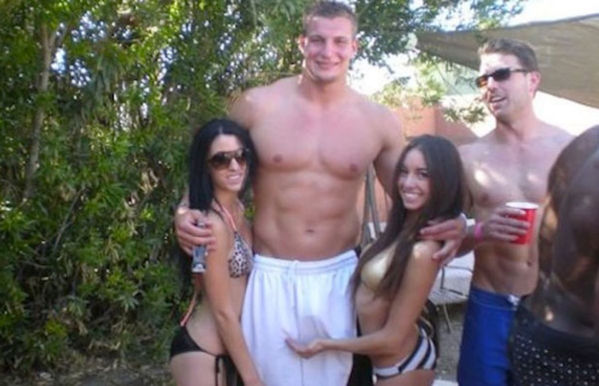Rob Gronkowski Says He Trains Hard "To Get Chicks" Complex picture