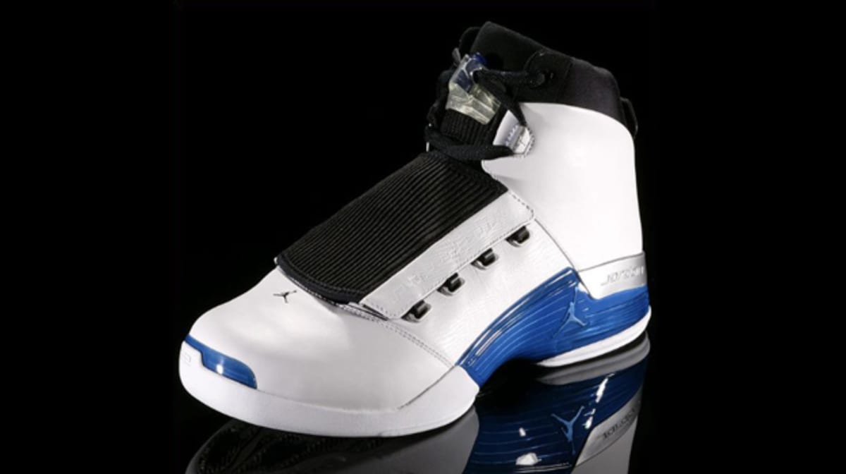 nike basketball shoes from 2000