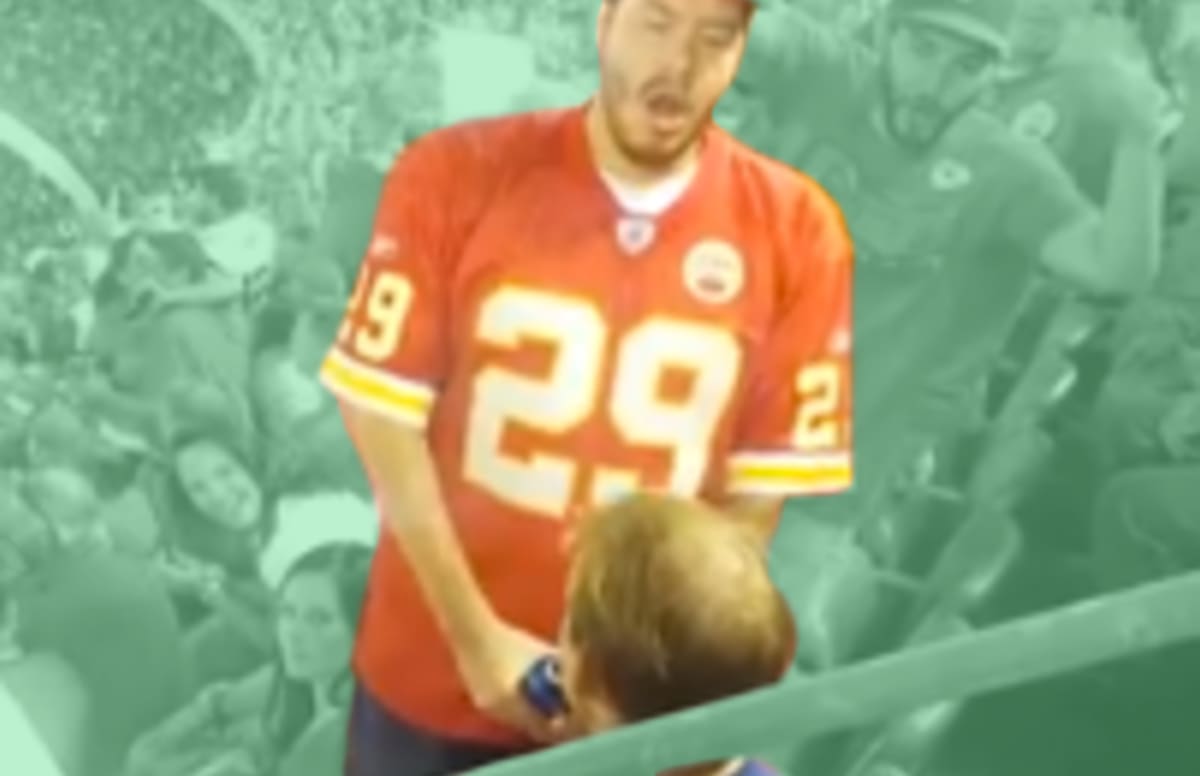 The 25 Worst Fans of the 201415 NFL Season Complex