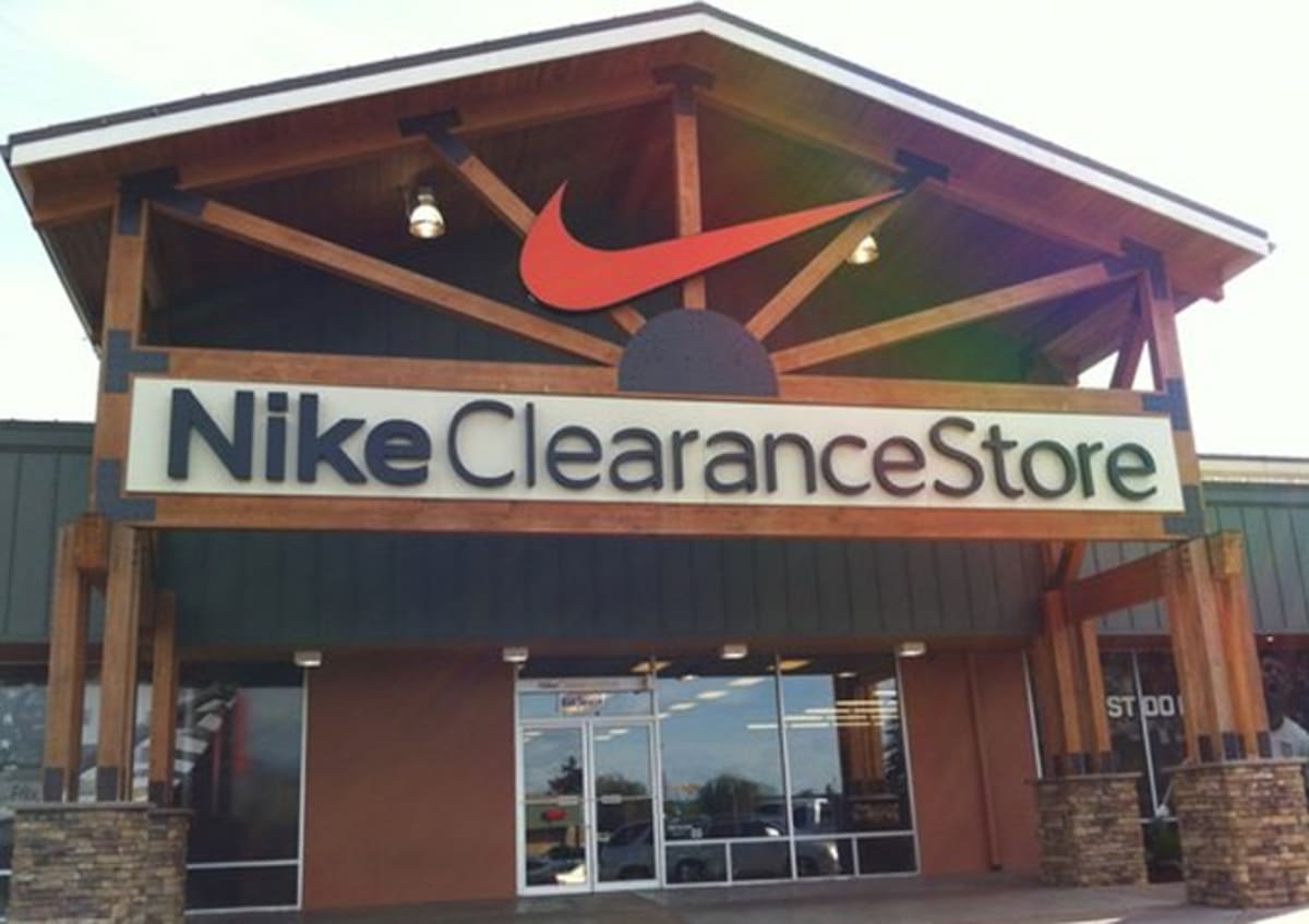 nike clearance stores