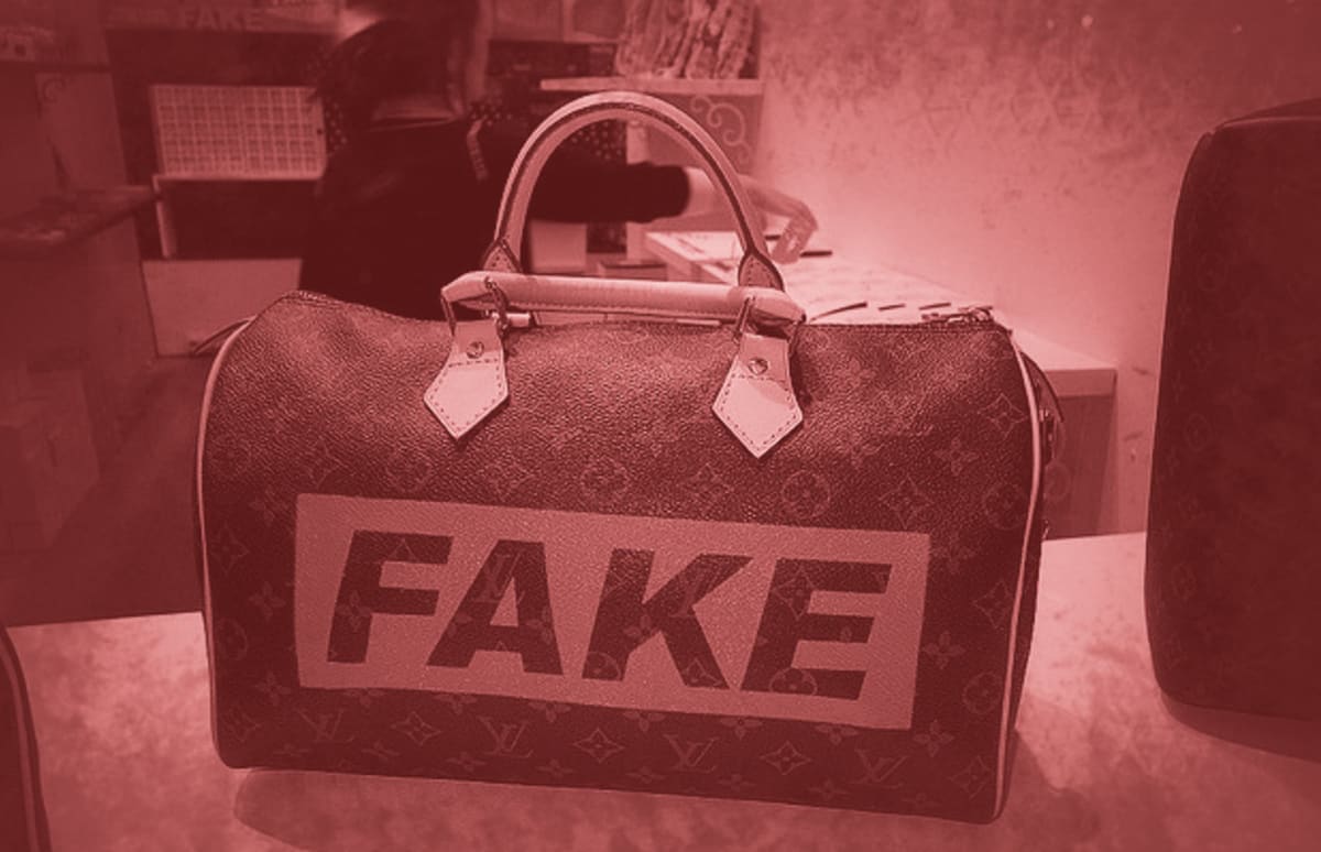 Знаменитость fakes