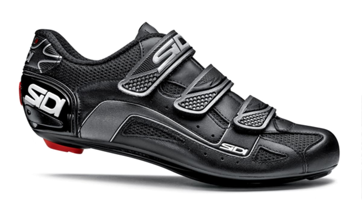 types of spinning shoes