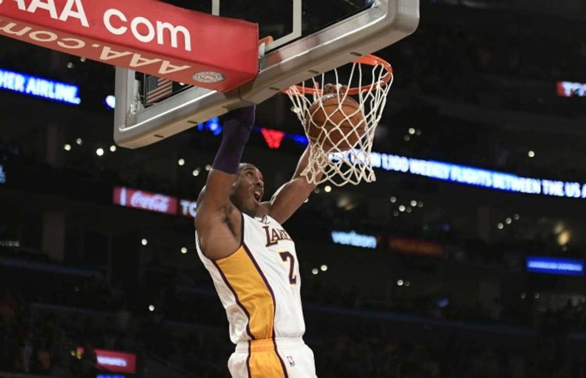 Kobe Bryant Turns Back Hands of Time, Throws Down Dunk During Final