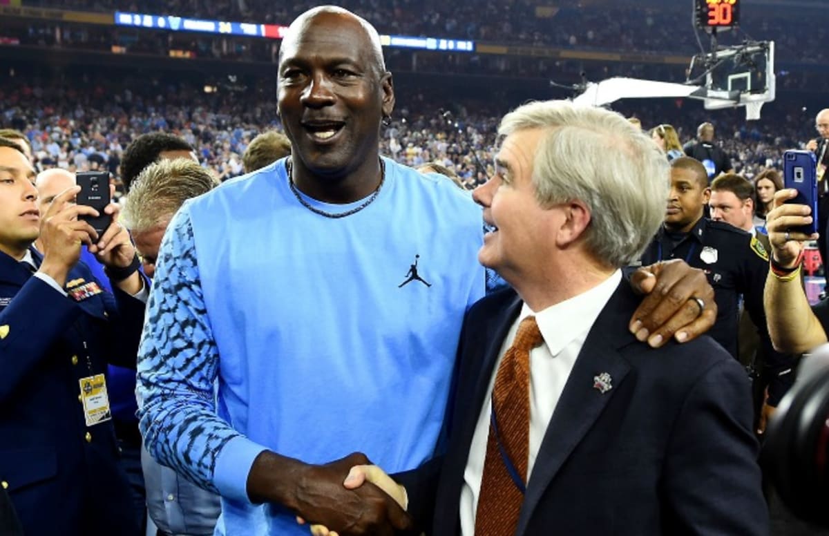Michael Jordan Used to Sing Anita Baker to Opponents While He Was