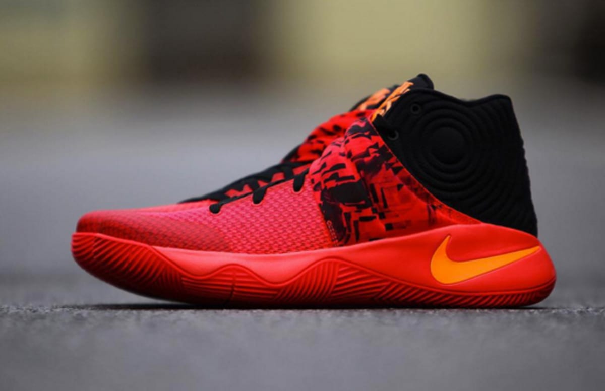 Nike Kyrie 2 "Inferno"  Complex