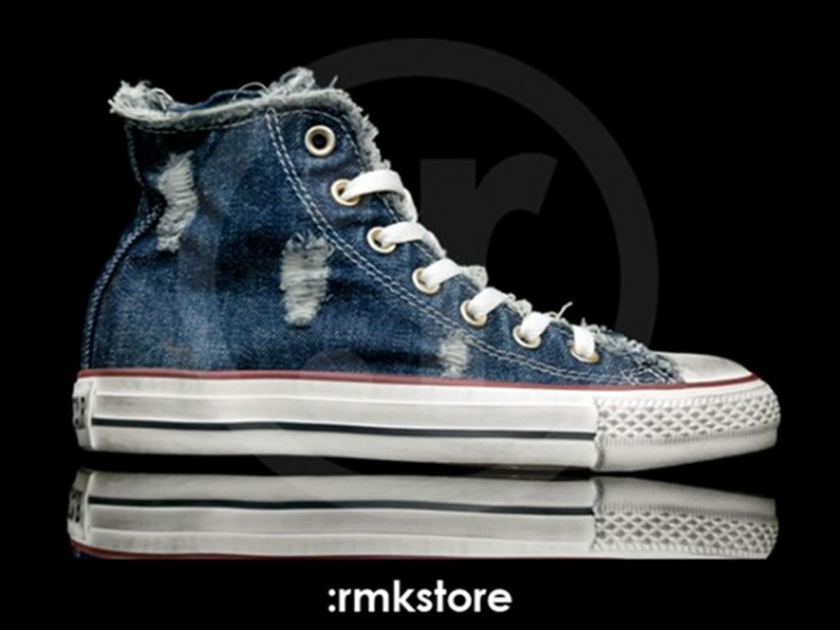 converse in jeans
