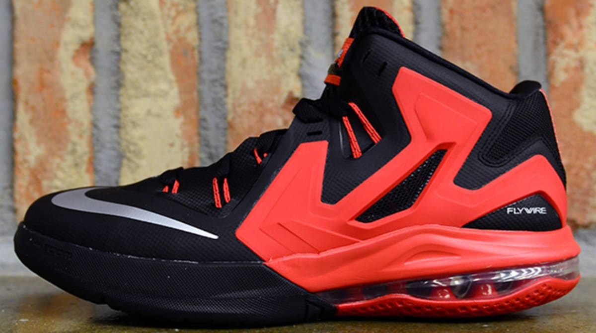 nike flywire lebron