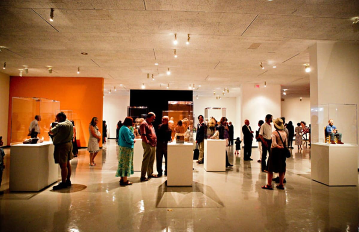 How to Get a Date at an Art Gallery Opening Complex