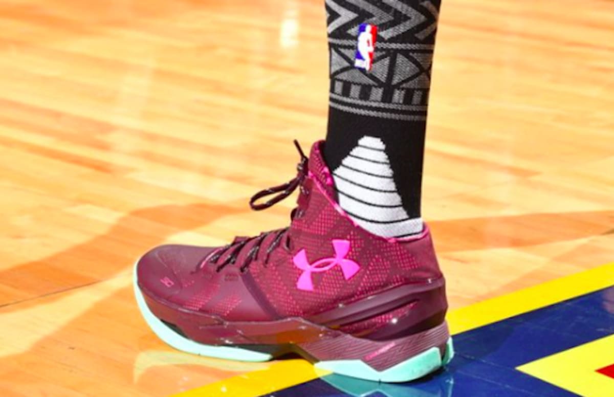 Under Armour Curry 2 1200 x 776