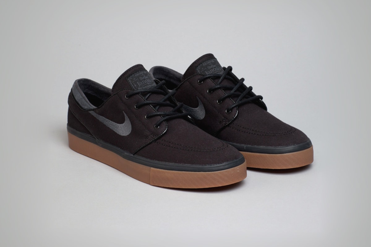 nike sb janoski black and gum