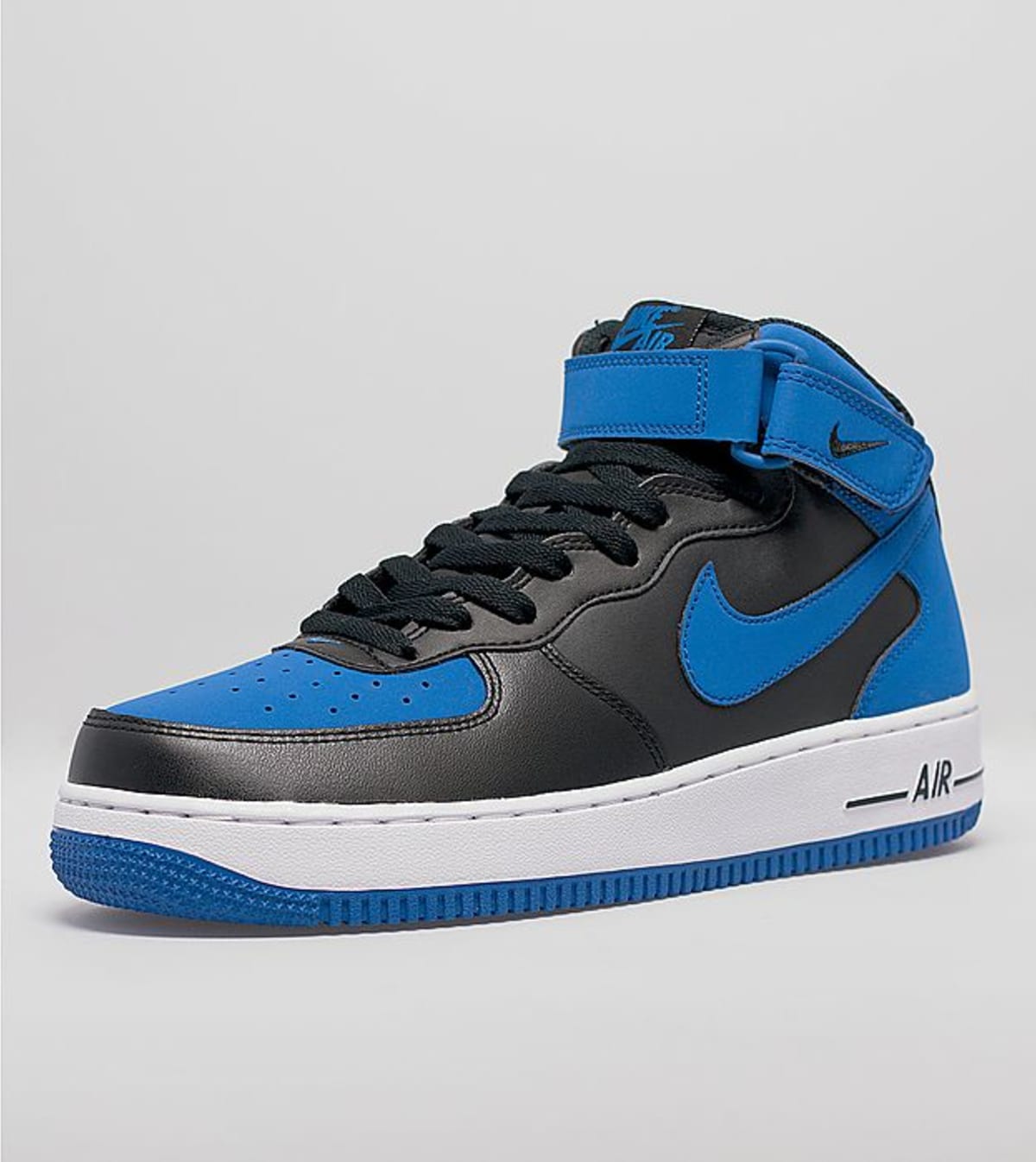 Kicks of the Day: Nike Air Force 1 Mid "Black/Royal Blue" | Complex