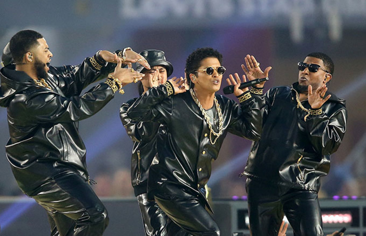 Bruno Mars Hit the Stage at Super Bowl 50 in Custom Versace Complex